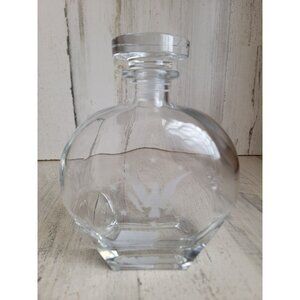 Whiskey flask white house American eagle Williamsburg glassware collection